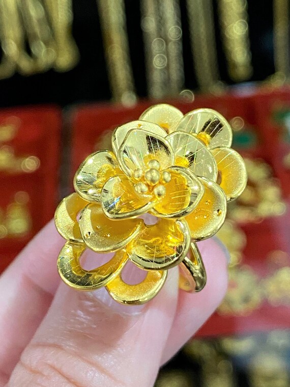 Vintage gold cheap flower ring