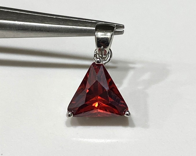Vintage Sterling Silver Trillion Cut Garnet Pendant.