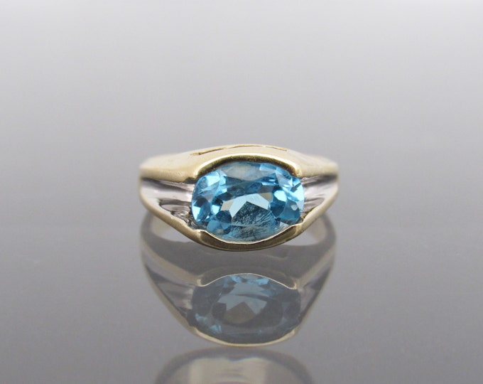 Vintage 14K Solid Yellow & White Gold 1.86ct Natural Swiss Blue Topaz Fancy Square Band Ring Size 5.5