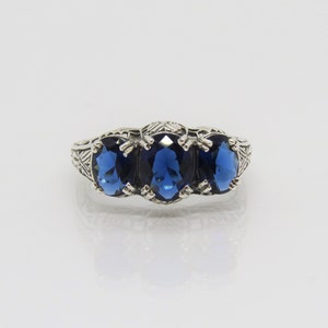 Vintage Sterling Silver Blue Sapphire Three stones Ring Size 8