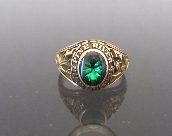 Vintage 1983s 10K Sold YG Emerald Cabochon Ladies Class Ring Size 6