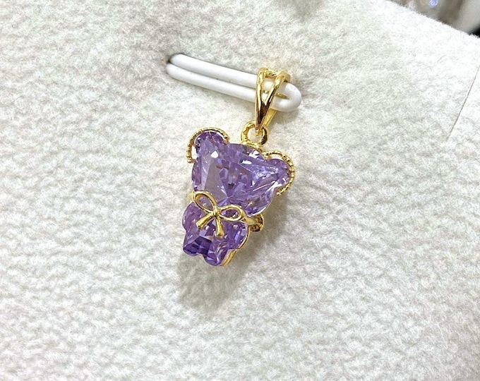 Vintage 15K 610 Solid Gold Amethyst Bear Pendant.