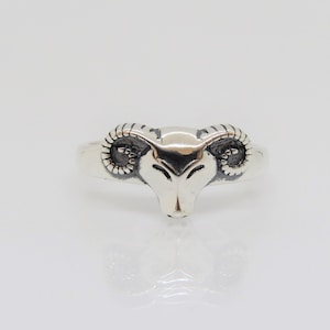 Vintage Sterling Silver Ram&#39;s Head Ring Size 6