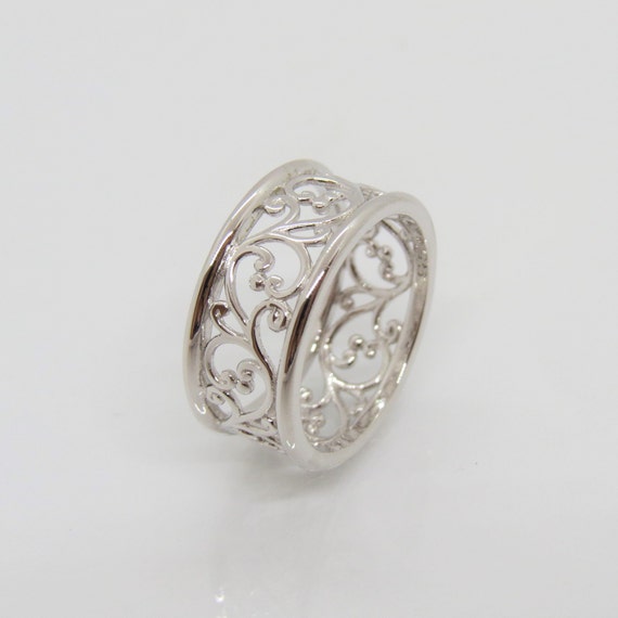 Vintage Sterling Silver Filigree Band Ring. - image 1