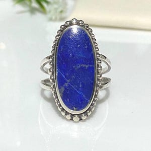 Sterling Silver Lapis Lazuli Ring.