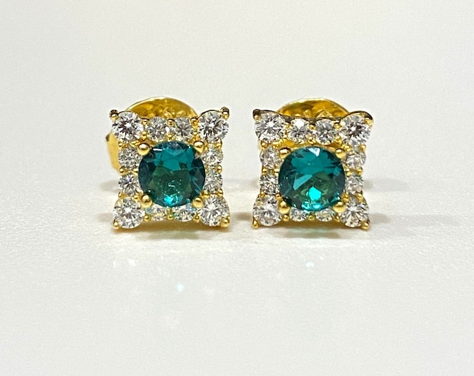 Vintage 18K Solid Yellow Gold Emerald & White Topaz Stud Earrings.