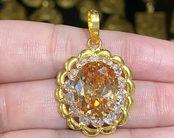 Vintage 18K Solid Yellow Gold Oval cut Morganite & White Topaz Pendant.