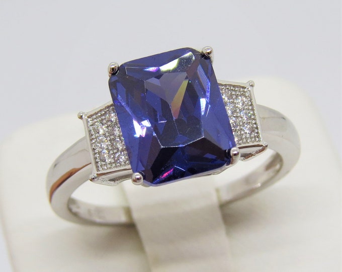 Vintage Sterling Silver Lab Tanzanite & White Topaz Ring Size 8