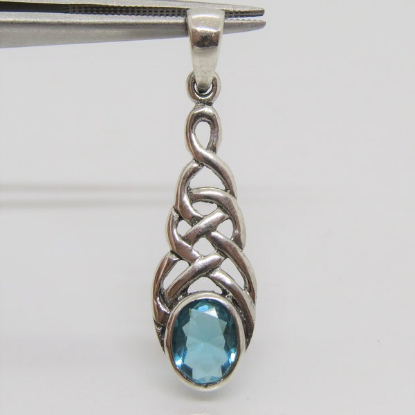 Vintage Sterling Silver Aquamarine Celtic Weave Pendant