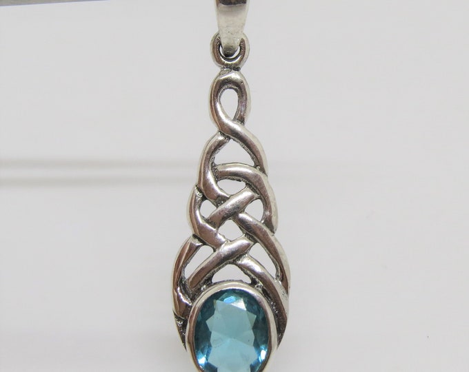 Vintage Sterling Silver Aquamarine Celtic Weave Pendant