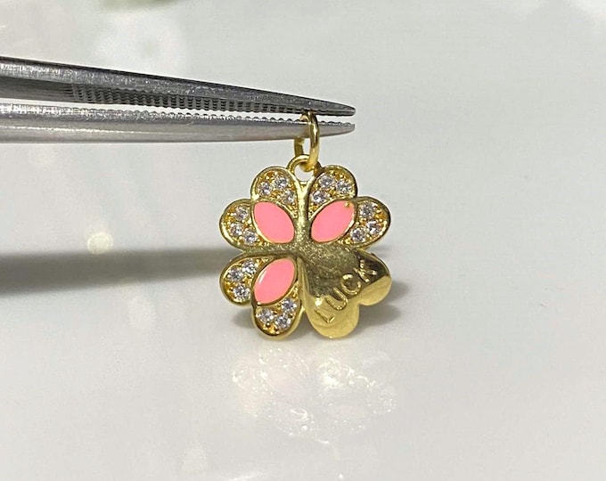 Vintage 14K Solid Yellow Gold Pink Enamel White Topaz Clover Leaf Luck Charm Pendant.