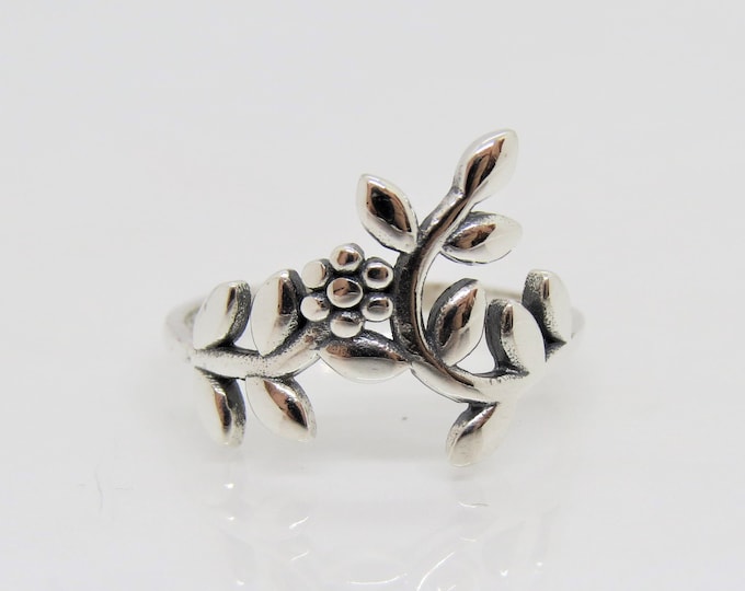 Vintage Sterling Silver Flower Leaves Ring Size 7