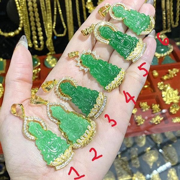 Vintage 18K Solid Gold Grün Jadeit Jade Guan Yu, Kwan Yin Buddha Anhänger. Mat Phat Ba Quan Am.