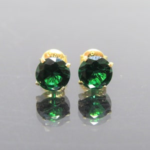 Vintage 18K Solid Yellow Gold 2.56ct Round cut Emerald Stud Earrings 7MM