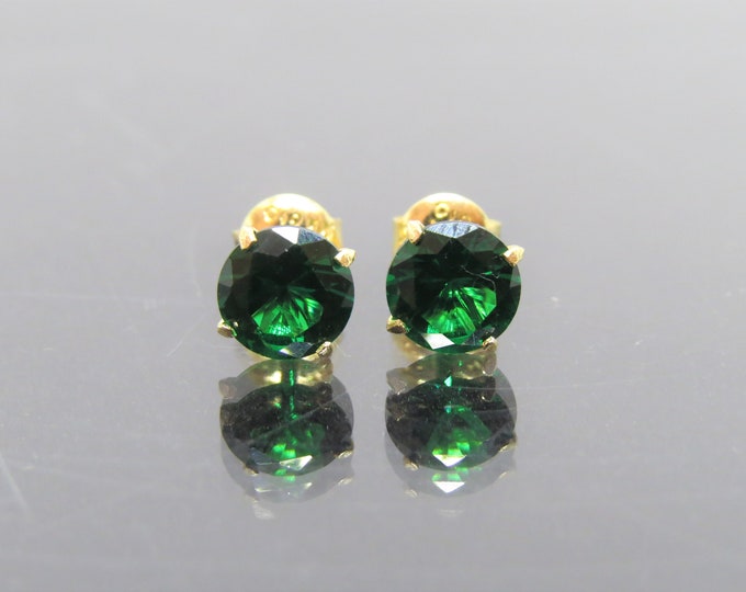 Vintage 18K Solid Yellow Gold 2.56ct Round cut Emerald Stud Earrings 7MM