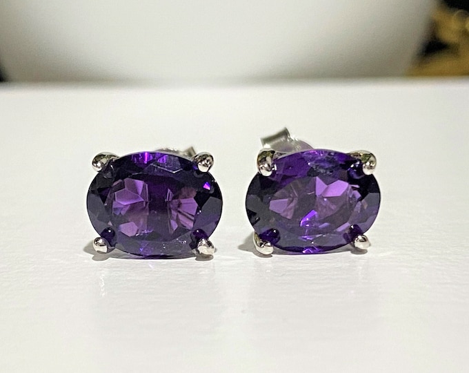 Vintage Sterling Silver Natural Oval cut Amethyst Stud Earrings.