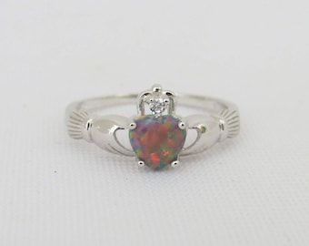 Vintage Claddagh Sterling Silver Black Opal & White Topaz Ring Size 7