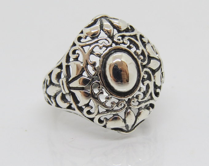 Vintage Sterling Silver Fleur de lis Filigree Ring Size 8