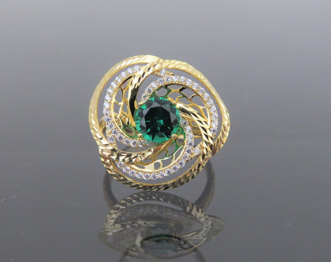 Vintage 18K Solid Yellow Gold Emerald & White Topaz Flower Ring Size 7.25