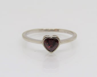 Sterling Silver Heart Garnet Ring Size 7