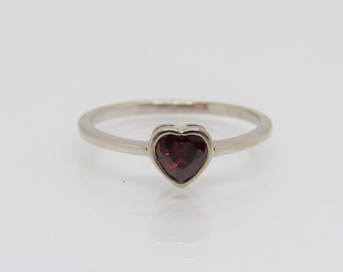 Sterling Silver Heart Garnet Ring Size 7