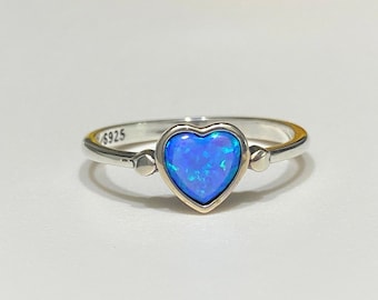 Vintage Sterling Silver Blue Opal Heart Ring.