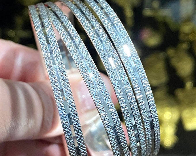 Vintage 18K Solid White Gold 4 Pieces Set Bangle Diamond Cut 54mm.