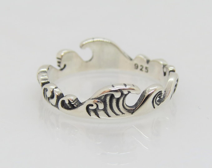 Sterling Silver Waves Band Ring Size 7