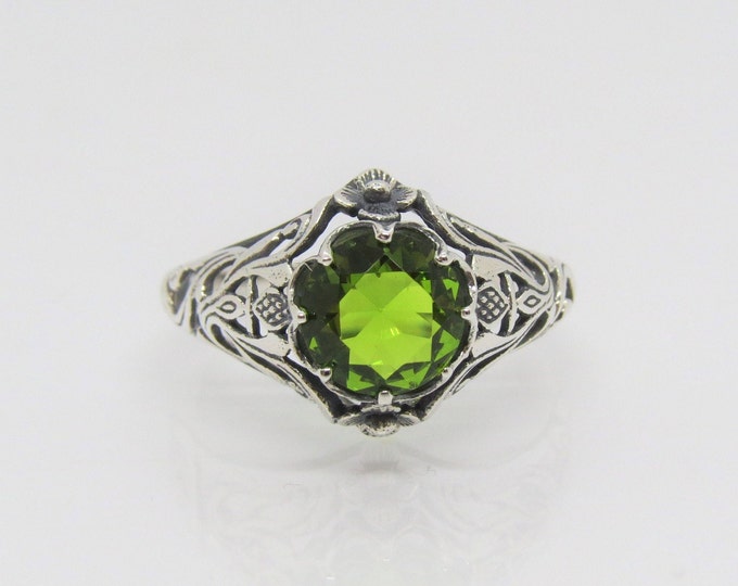 Vintage Sterling Silver Round Peridot Flower Filigree Ring Size 8