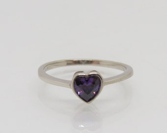 Vintage Sterling Silver Heart Amethyst Ring Size 6