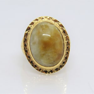 Vintage 18K Solid Yellow Gold Owalny Zielony, Żółty Jadeitowy Pierścień Rozmiar 7.5