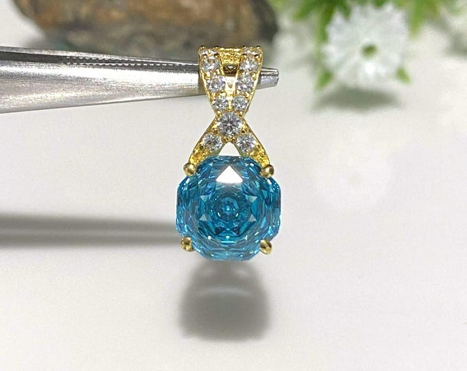 Vintage 15K 610 Solid Gold Asscher-cut Blue Topaz & White Topaz Pendant.