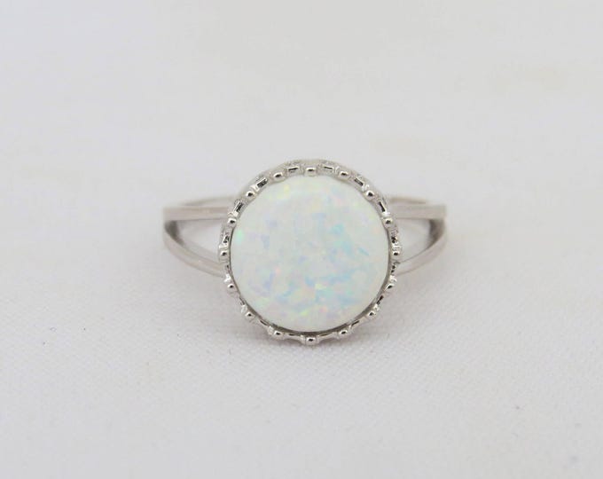 Vintage Sterling Silver Round cut White Opal CROWN Ring Size 9