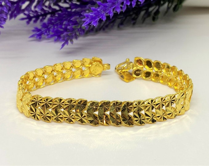 Vintage 24K 980 Pure Gold Diamond cut Link Bracelet 6'' Length.