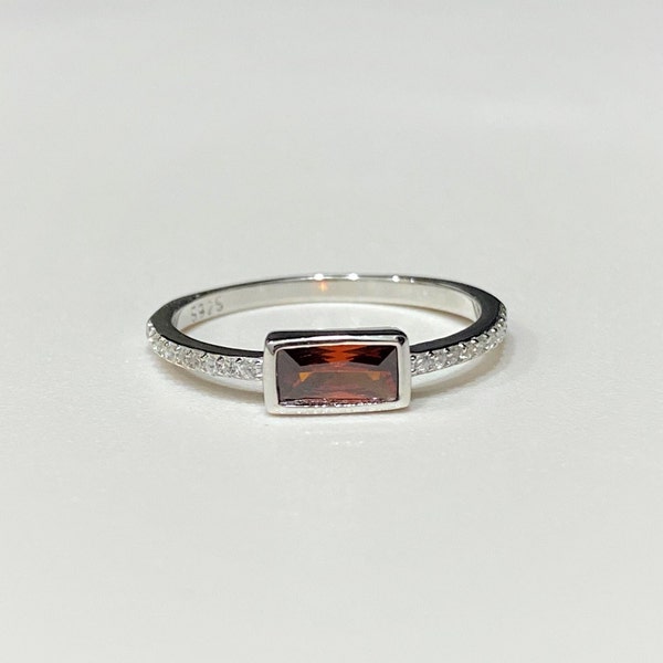 Sterling Silver Garnet & White Topaz Thin Band Ring.