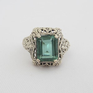 Vintage Sterling Silver Emerald Filigree Ring Size 6