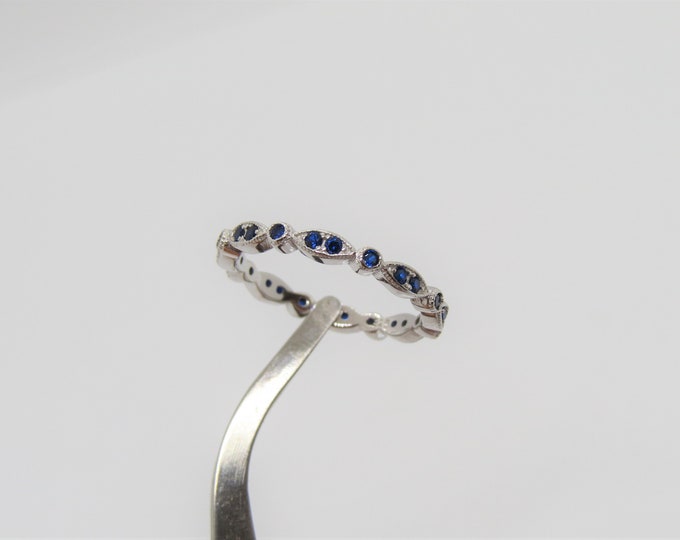Vintage Sterling Silver Round cut Blue Sapphire Eternity Band Ring Size 7