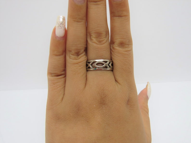 Vintage Sterling Silver FISH Band Ring Size 7
