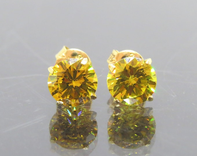 Vintage 18K Solid Yellow Gold 2.56ct Round cut Citrine Stud Earrings