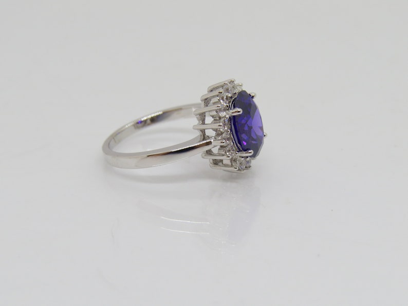 Vintage Sterling Silver Amethyst /& White Topaz Halo Ring Size 7