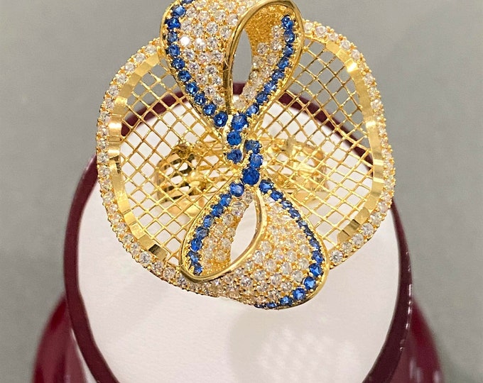 Vintage 18K Solid Yellow Gold Blue Sapphire & White Topaz Bow Ring Size 6.5