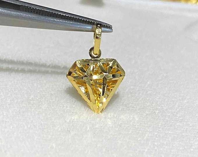 Vintage 15k 610 Solid Gold Diamond Shape Pendant