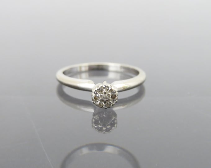 Vintage 14K Solid White Gold Exquisite Diamond Cluster Ring Size 6.25