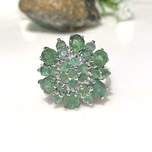 Vintage Sterling Silver Natural Emerald Flower Ring Size 8