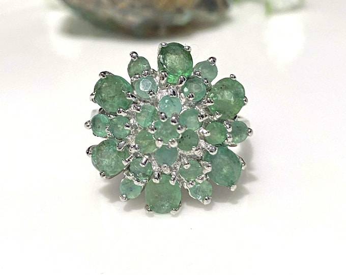 Vintage Sterling Silver Natural Emerald Flower Ring Size 8