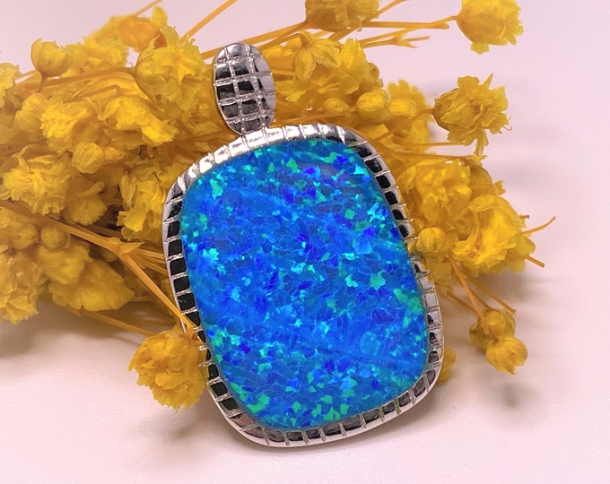 Vintage Sterling Silver Blue Opal Pendant.