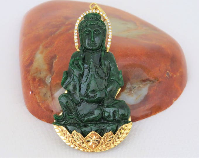 Vintage 18K Solid Yellow Gold 96.3ct Natural Emerald Green Jadeite Jade Diamond Quan Yin, Kwan Yin Buddha Pendant