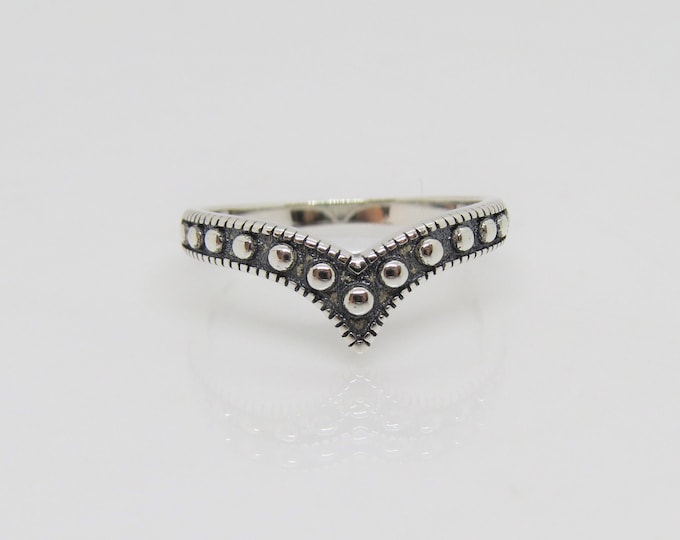 Vintage Sterling Silver V Shape Dots Ring Size 7