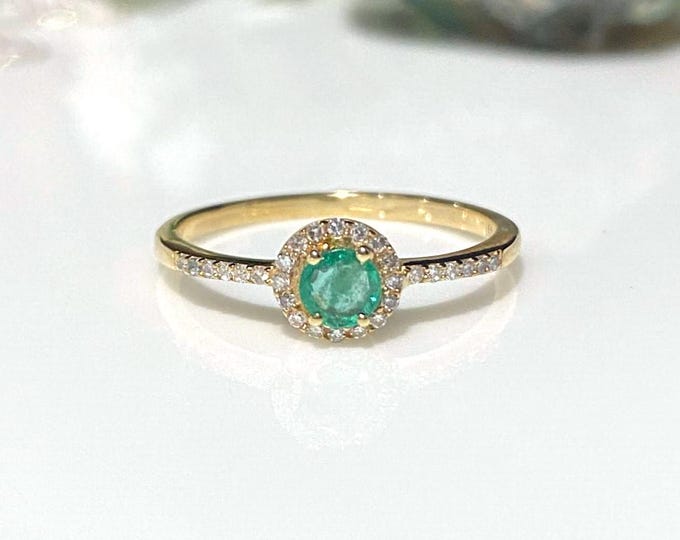 Vintage 14K Solid Yellow Gold Natural Round cut Emerald & Diamond Ring Size 7