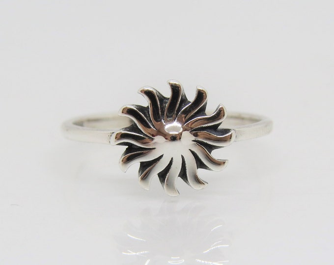 Vintage Sterling Silver Sun Ring Size 7